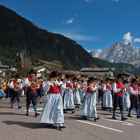 Hotel Il Caminetto Sport Каназей Екстериор снимка