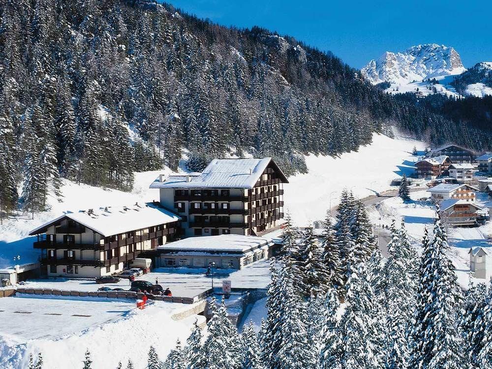 Hotel Il Caminetto Sport Каназей Екстериор снимка