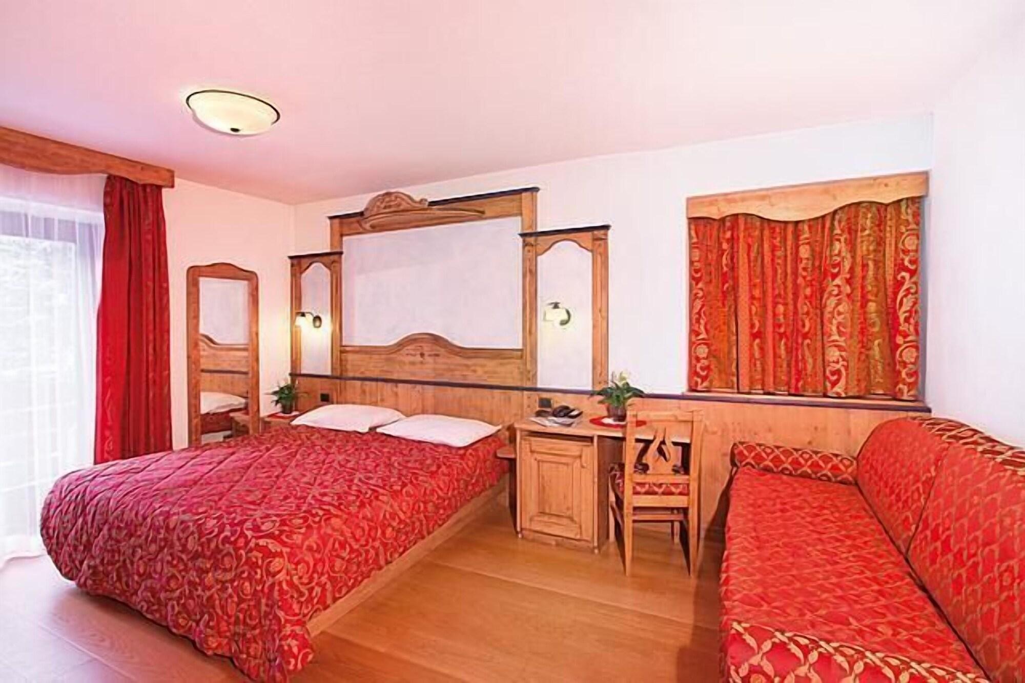 Hotel Il Caminetto Sport Каназей Екстериор снимка
