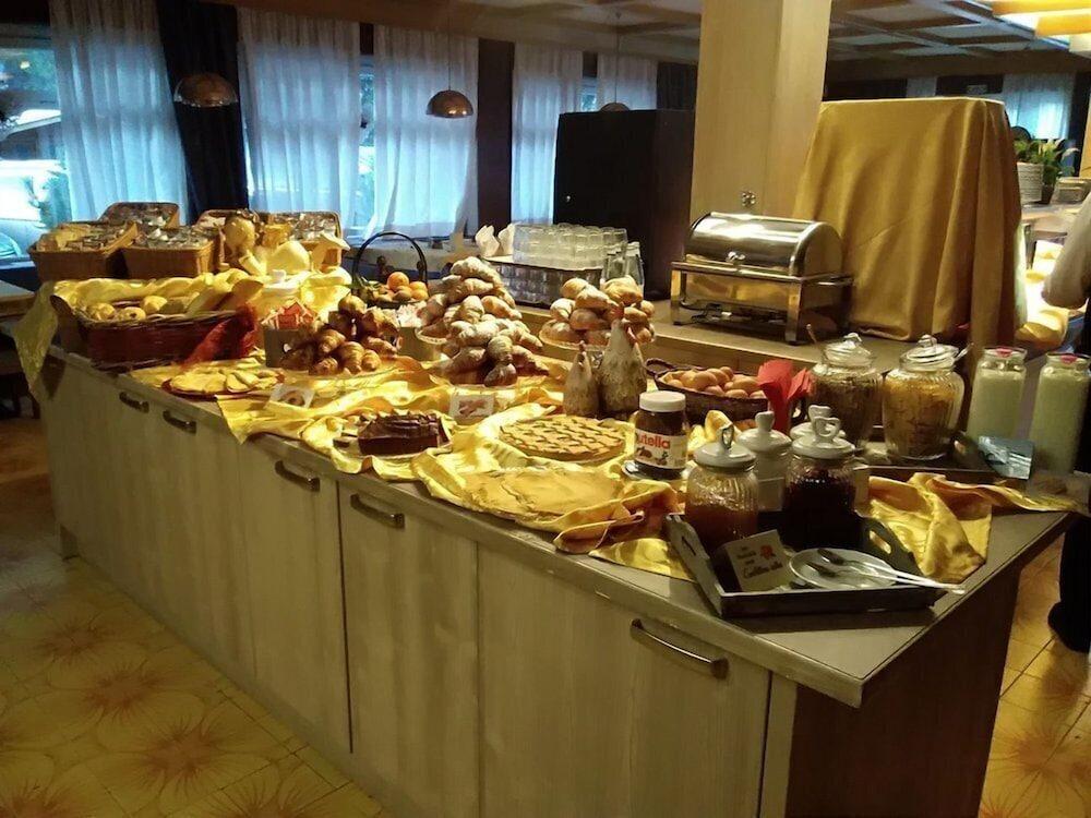 Hotel Il Caminetto Sport Каназей Екстериор снимка