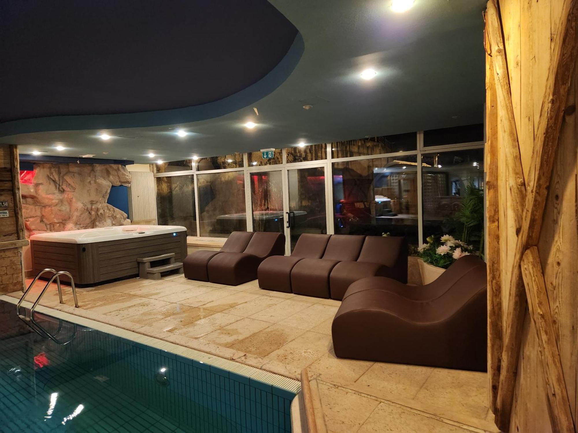 Hotel Il Caminetto Sport Каназей Екстериор снимка