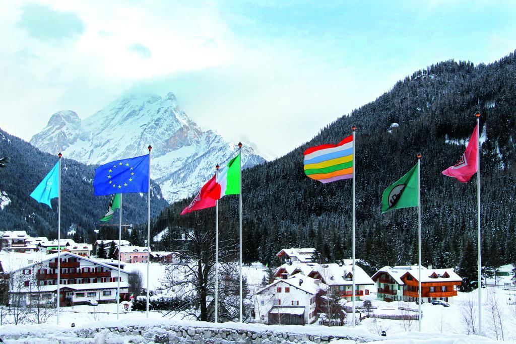 Hotel Il Caminetto Sport Каназей Екстериор снимка