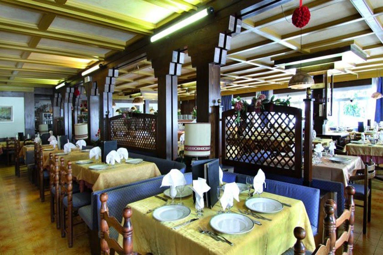 Hotel Il Caminetto Sport Каназей Екстериор снимка